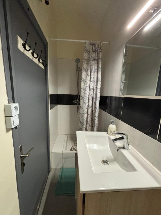Agapee Apartment Екс ан Прованс Екстериор снимка